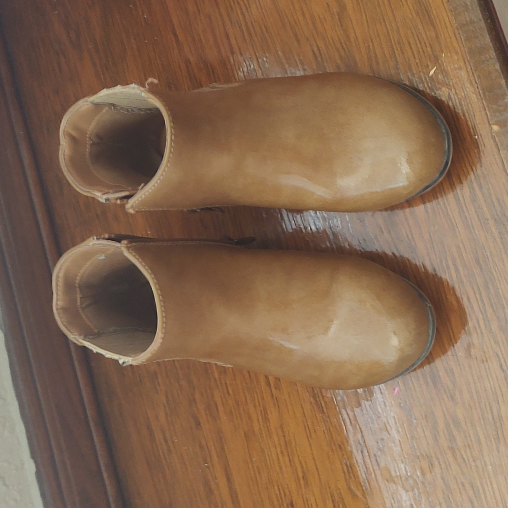Girl's boot's